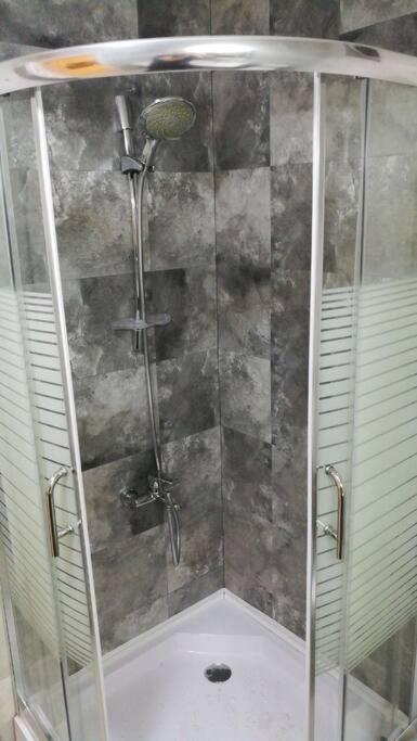 'C' Dazzling Modern 2 Bdrm Apt In Khalda Free Wifi عمان المظهر الخارجي الصورة