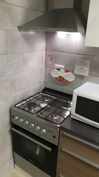'C' Dazzling Modern 2 Bdrm Apt In Khalda Free Wifi عمان المظهر الخارجي الصورة